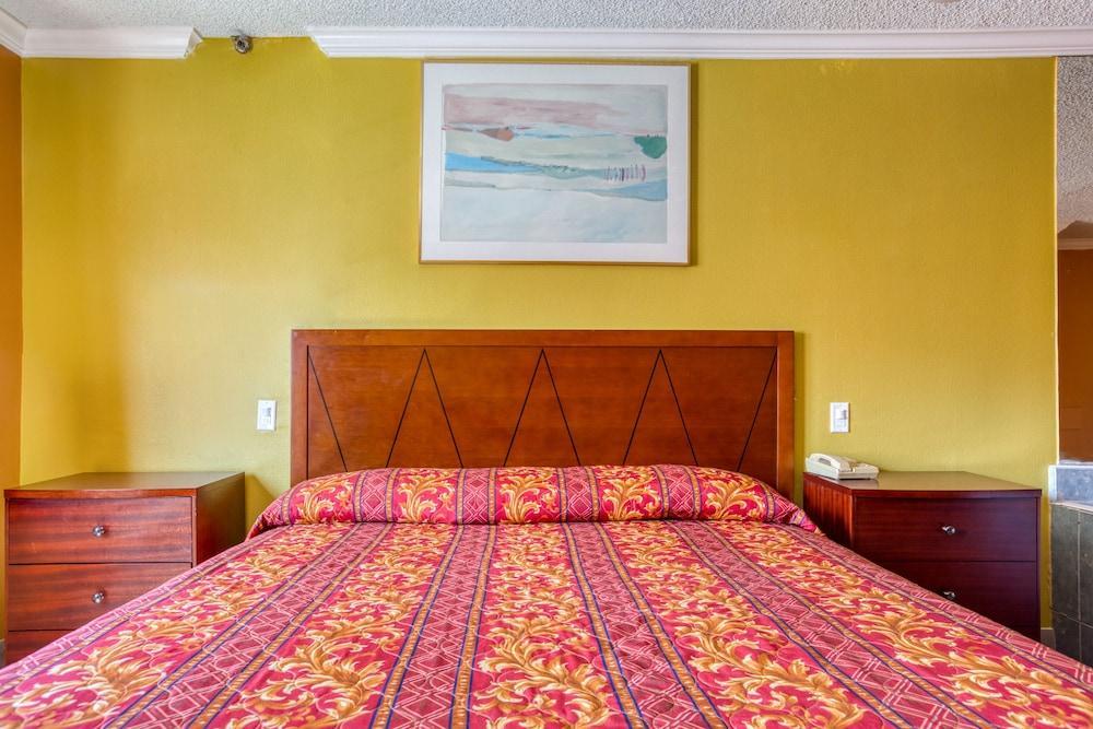 Hotel Corona Ca - Hwy 91 外观 照片