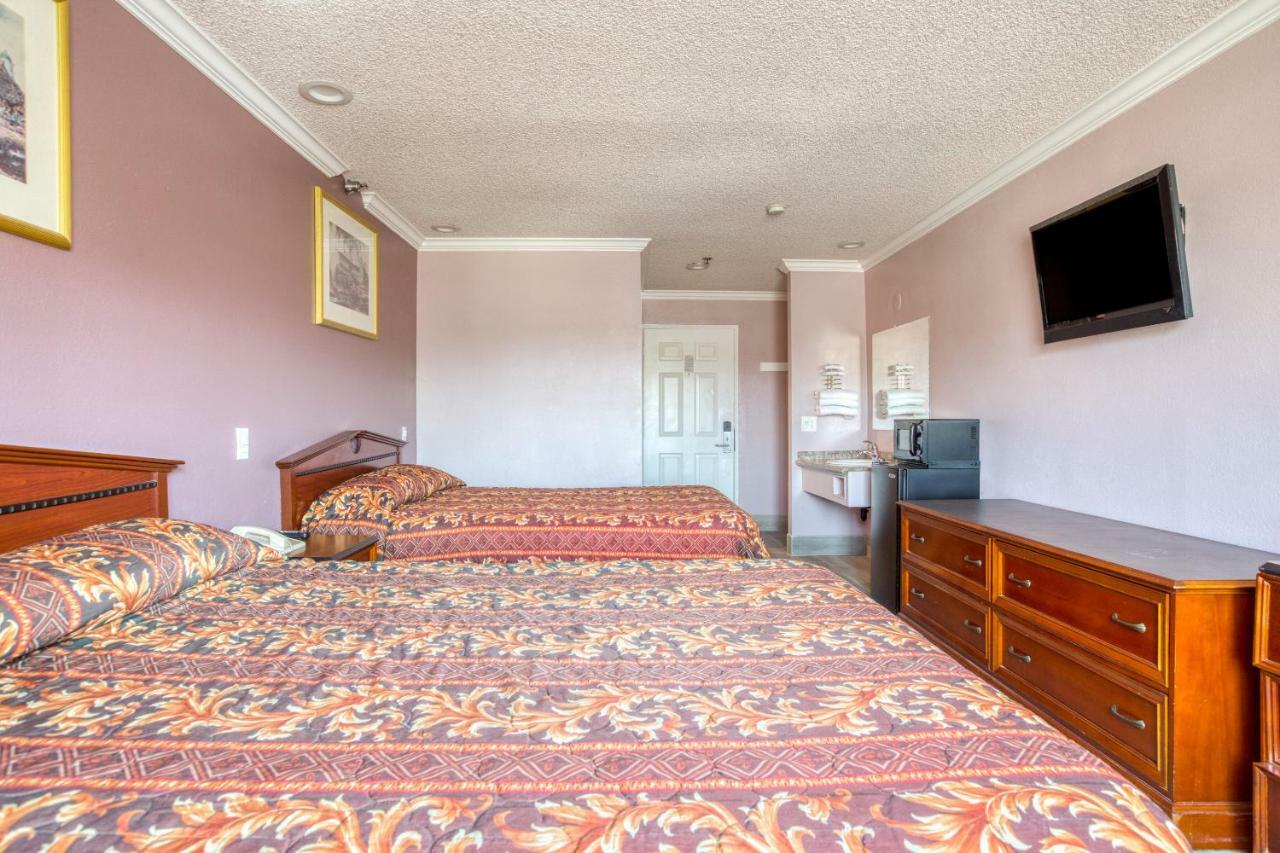 Hotel Corona Ca - Hwy 91 外观 照片