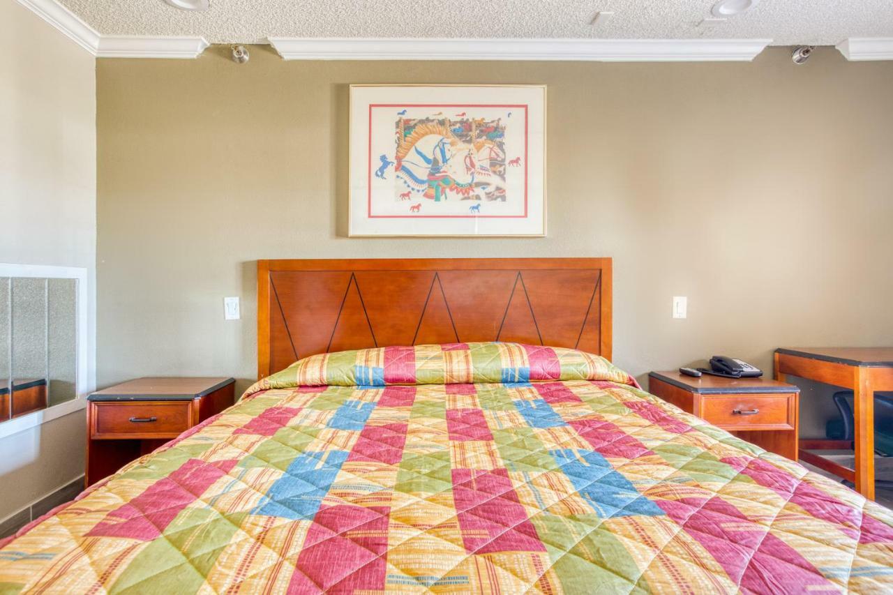 Hotel Corona Ca - Hwy 91 外观 照片