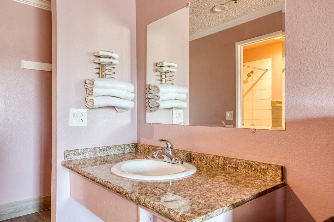 Hotel Corona Ca - Hwy 91 外观 照片